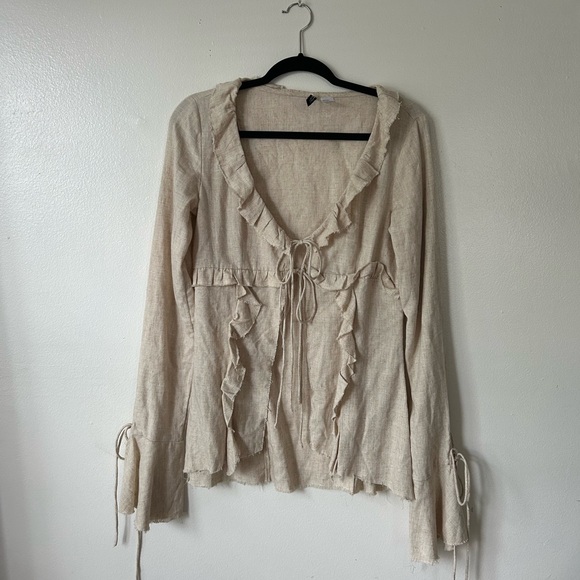 Divided Light Beige Linen-Blend Top - Picture 2 of 5